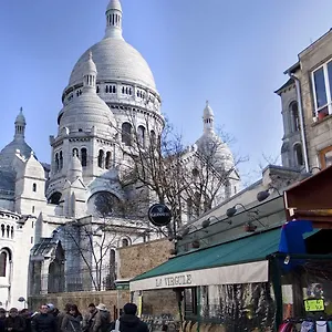 2* Hotel Blanche Montmartre